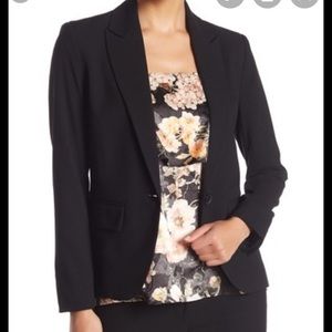 NEW w/o tag Women’s blazer-size 2